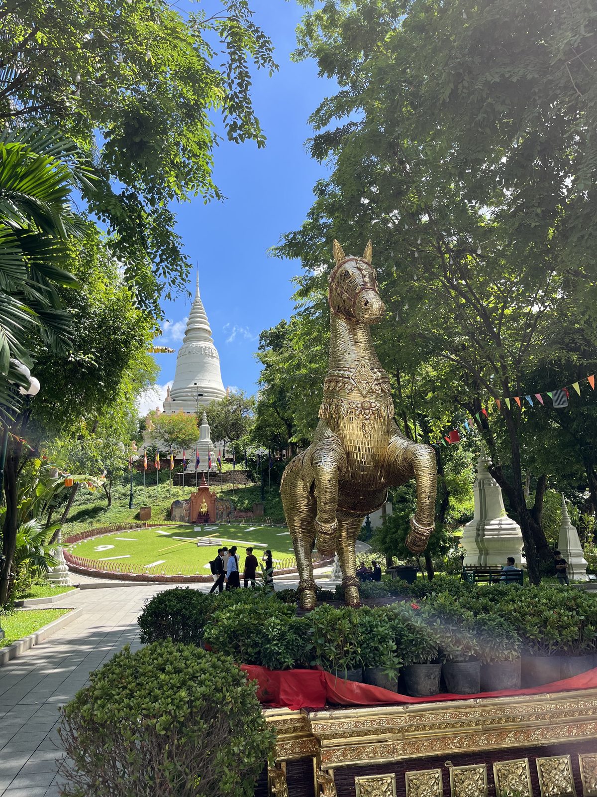 Local lifestyle around Wat Phnom