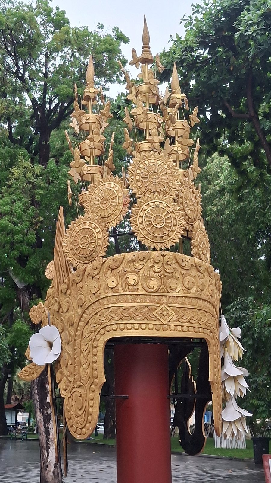 ជណ្តើរចូលវត្តភ្នំ